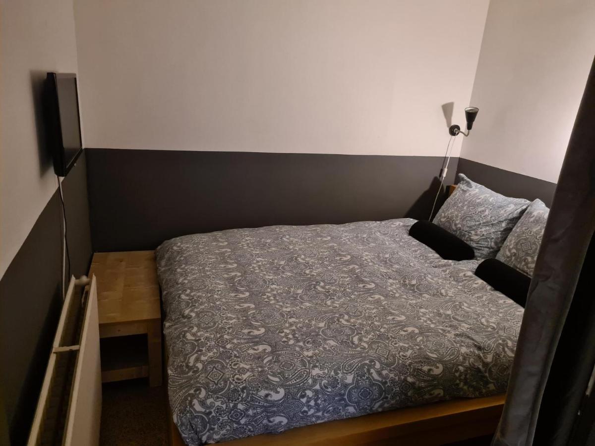 Bed & Breakfast 28 Appartement Met Prive Tuin Assen Exterior foto
